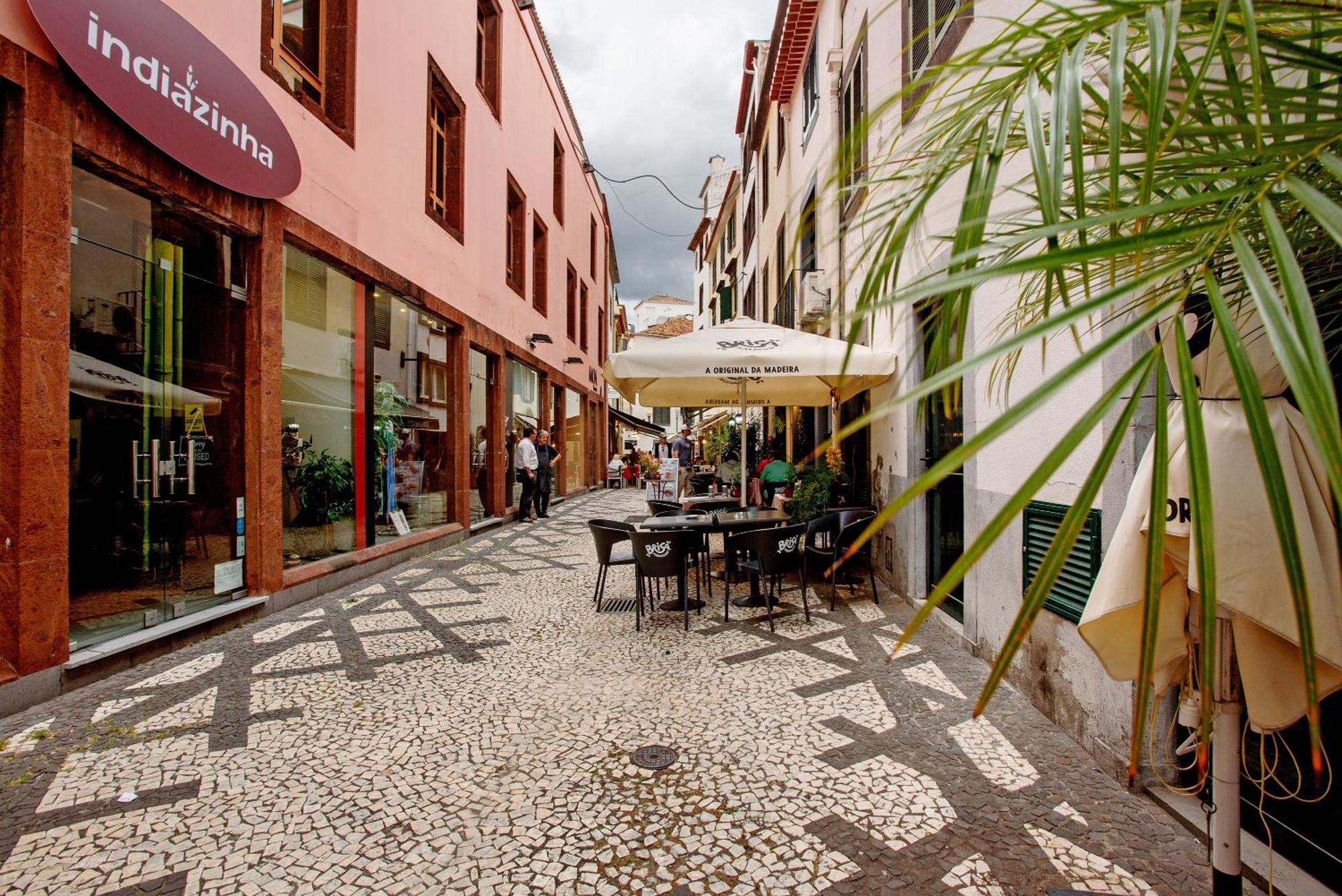 Familia Doria Nobrega T0 Apartment Funchal  Luaran gambar